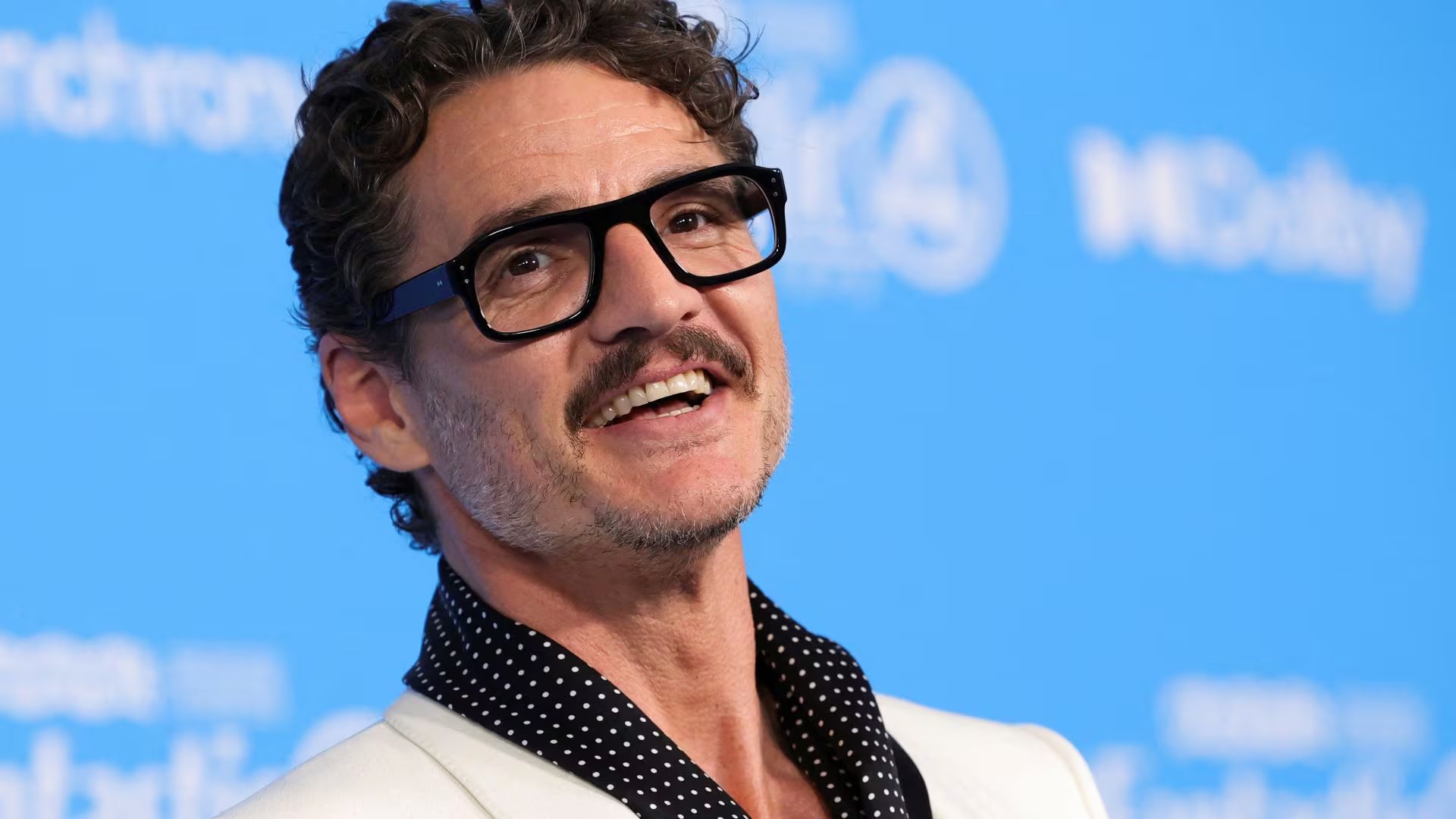 La terapia y el apoyo profesional emergieron como métodos clave para que Pedro Pascal recupere el equilibrio emocional frente a la ansiedad (REUTERS/Mario Anzuoni)