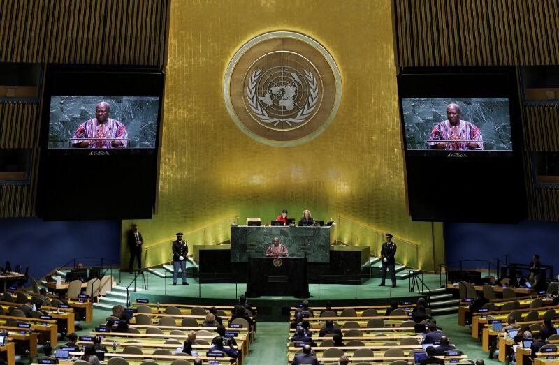 FOTO DE ARCHIVO. El presidente de Ghana, John Dramani Mahama, se dirige a la 80.ª Asamblea General de las Naciones Unidas (AGNU), en la sede de la ONU en Nueva York, EEUU. 25 de septiembre de 2025. REUTERS/Jeenah Moon