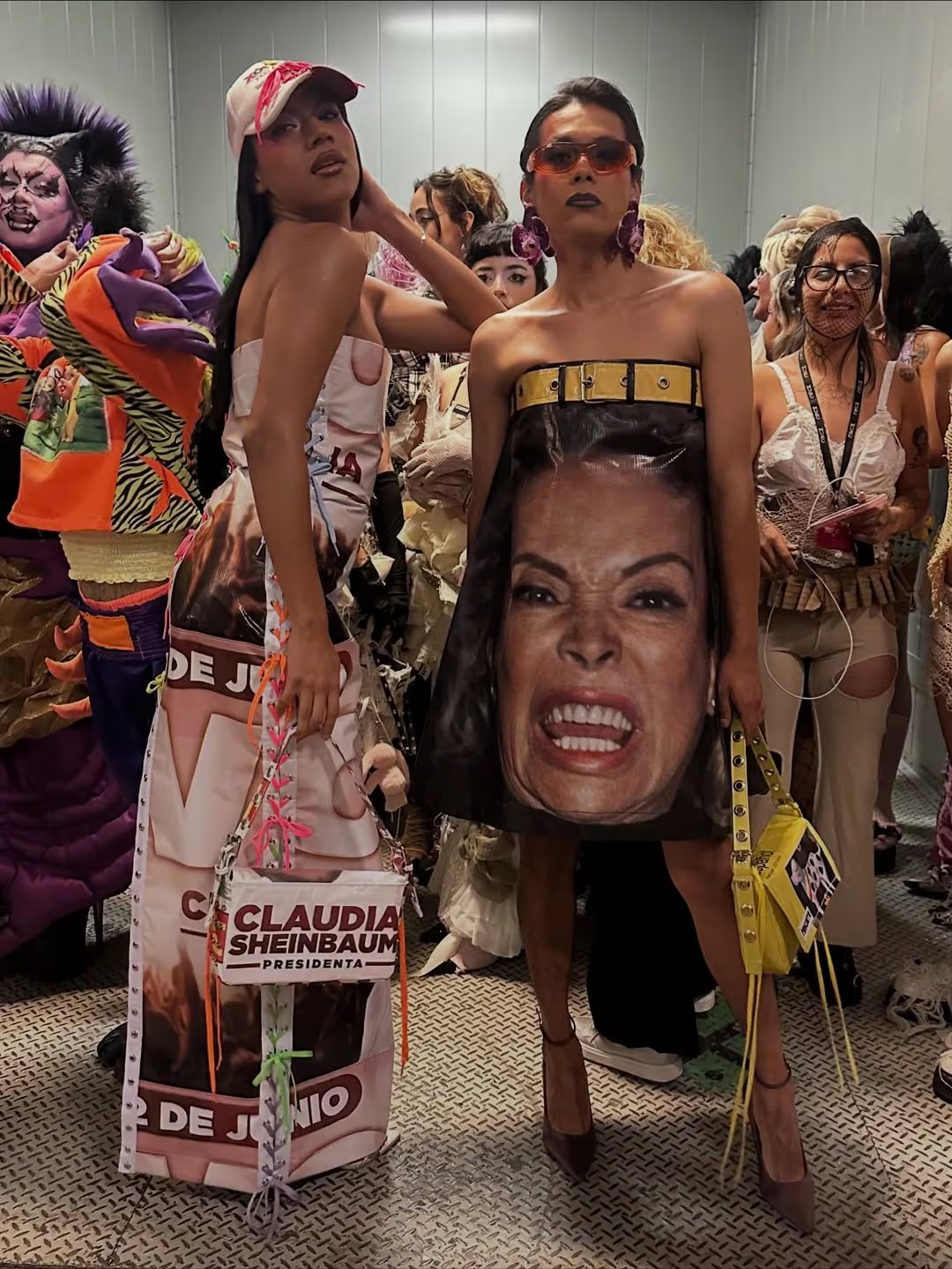 Entre accesorios y piezas statement, esta corriente busca reconocer la identidad de los mexicanos a través de la moda. (Instagram Pancarta)