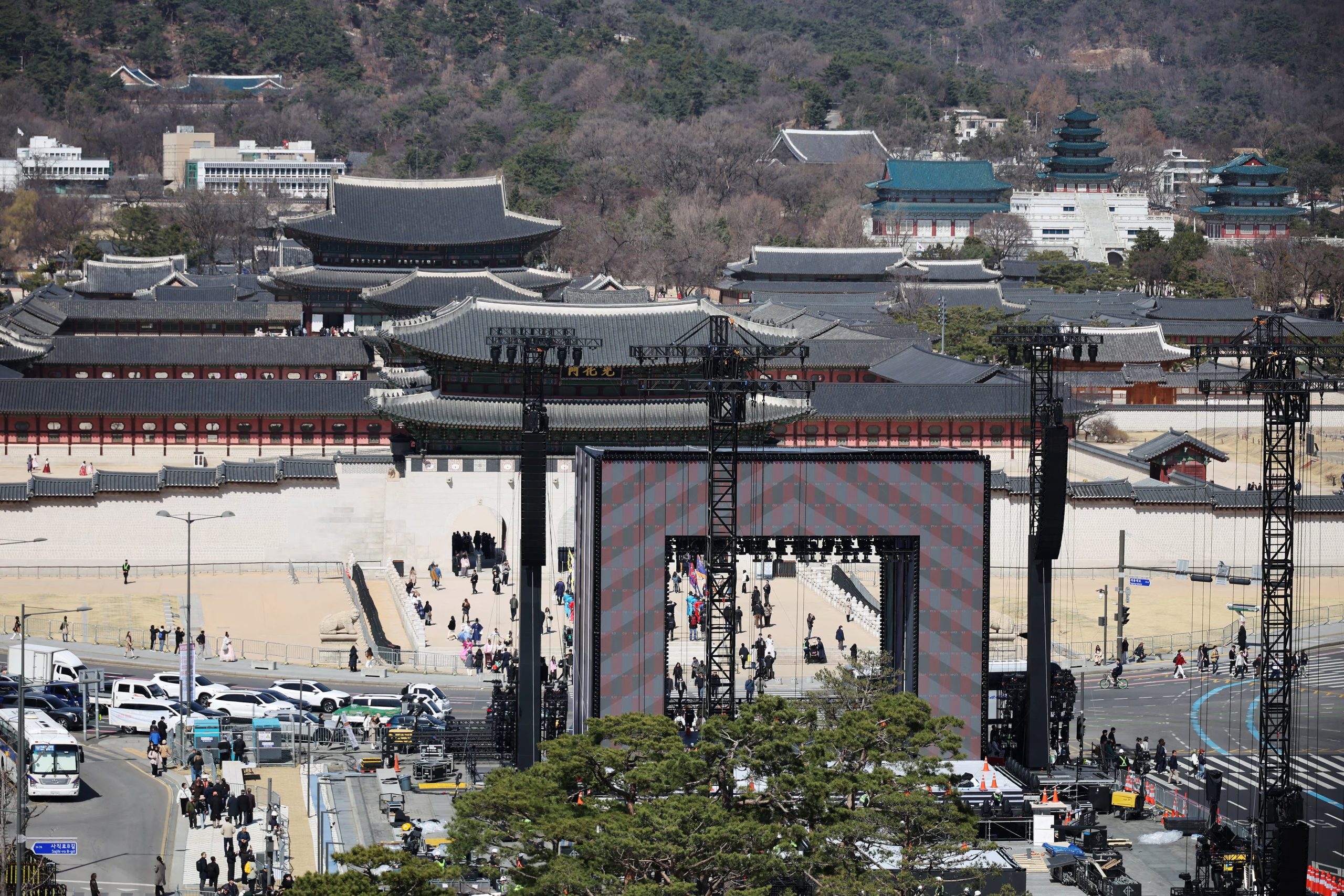 El show se realizará frente al Palacio Gyeongbokgung, un sitio histórico del siglo XIV en Seúl (REUTERS/Kim Hong-Ji)