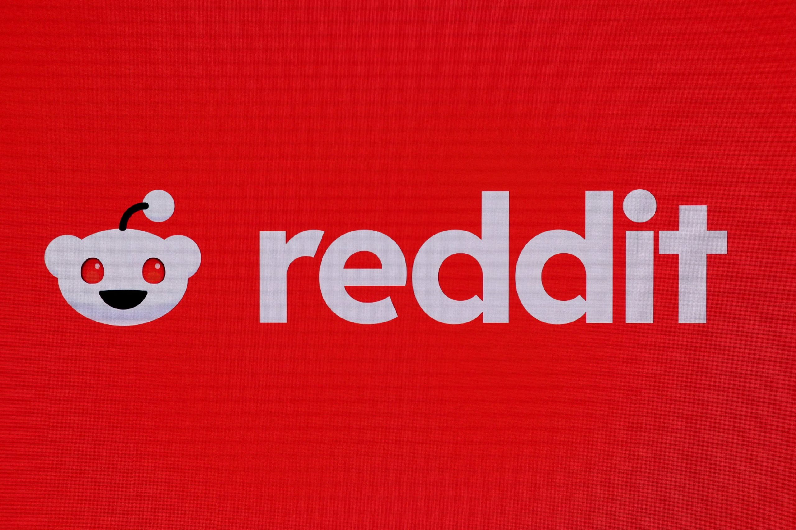 FILE PHOTO: Reddit's logo is displayed, at the New York Stock Exchange (NYSE) in New York City, U.S., March 21, 2024. REUTERS/Brendan McDermid/File Photo