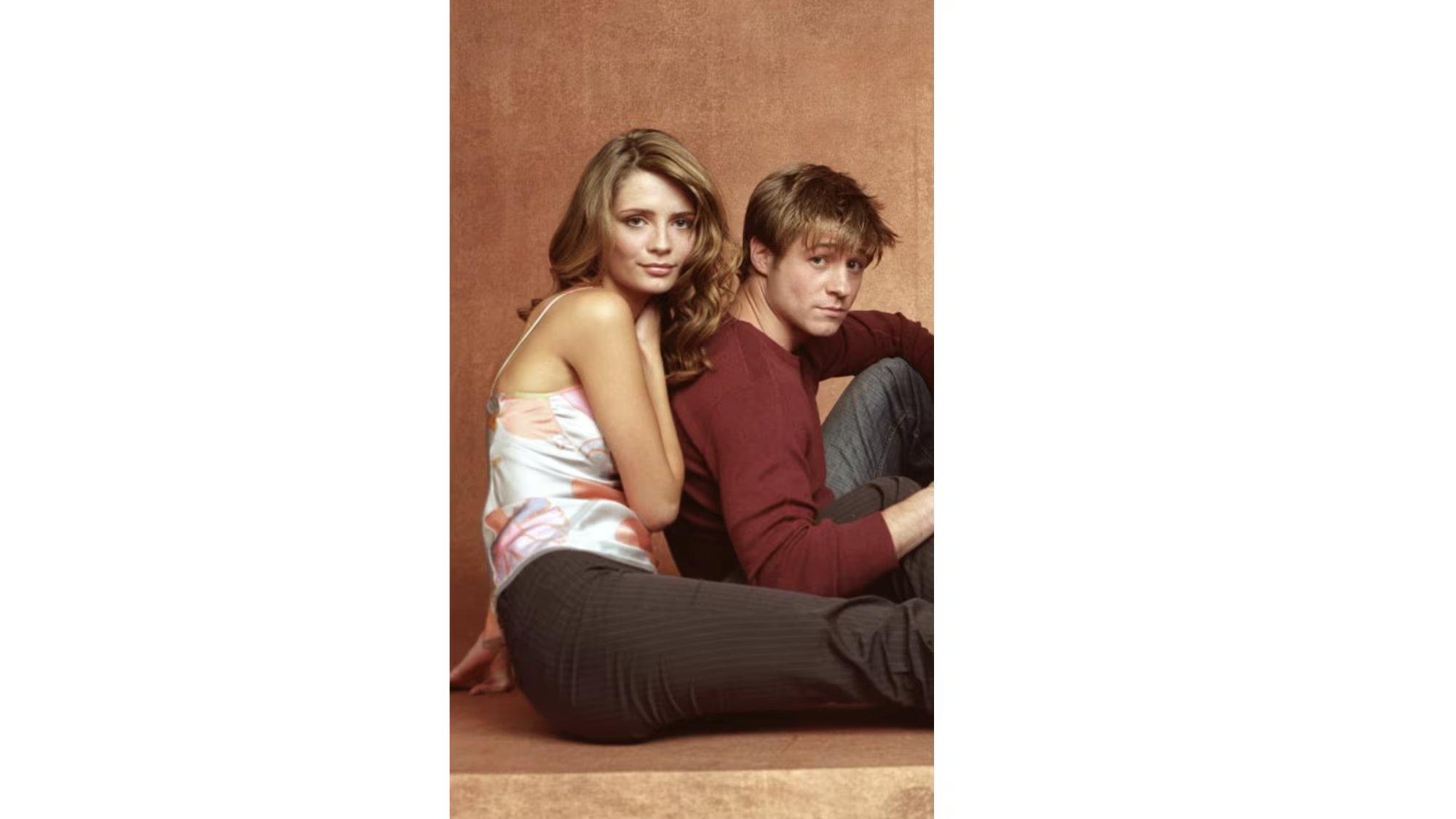 Mischa Barton y Ben McKenzie Mischa Barton y Ben McKenzie experimentaron su primer noviazgo serio en los inicios de “The O.C.”. (Imagen Ilustrativa Infobae)