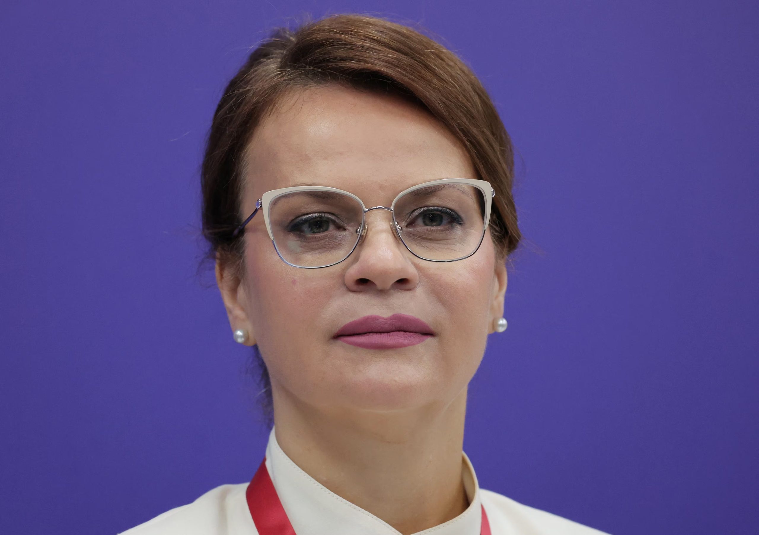 Anna Tsivileva, durante el Foro Económico Internacional de San Petersburgo, el 7 de junio de 2024. Putin la nombró viceministra de Defensa días después, en el marco de la purga anticorrupción que también derivó en la destitución de Tsalikov. (REUTERS/Anton Vaganov)