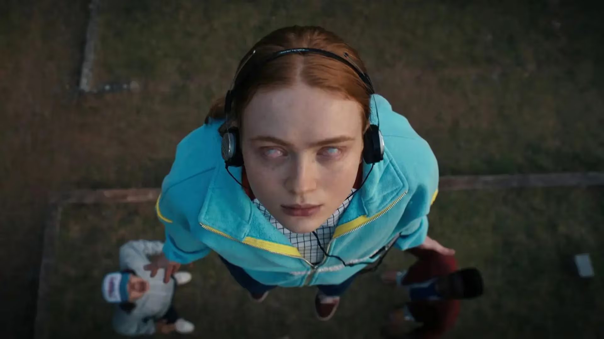 Sadie Sink, reconocida por Stranger Things, da vida a Julieta en uno de los papeles más complejos de su joven carrera actoral