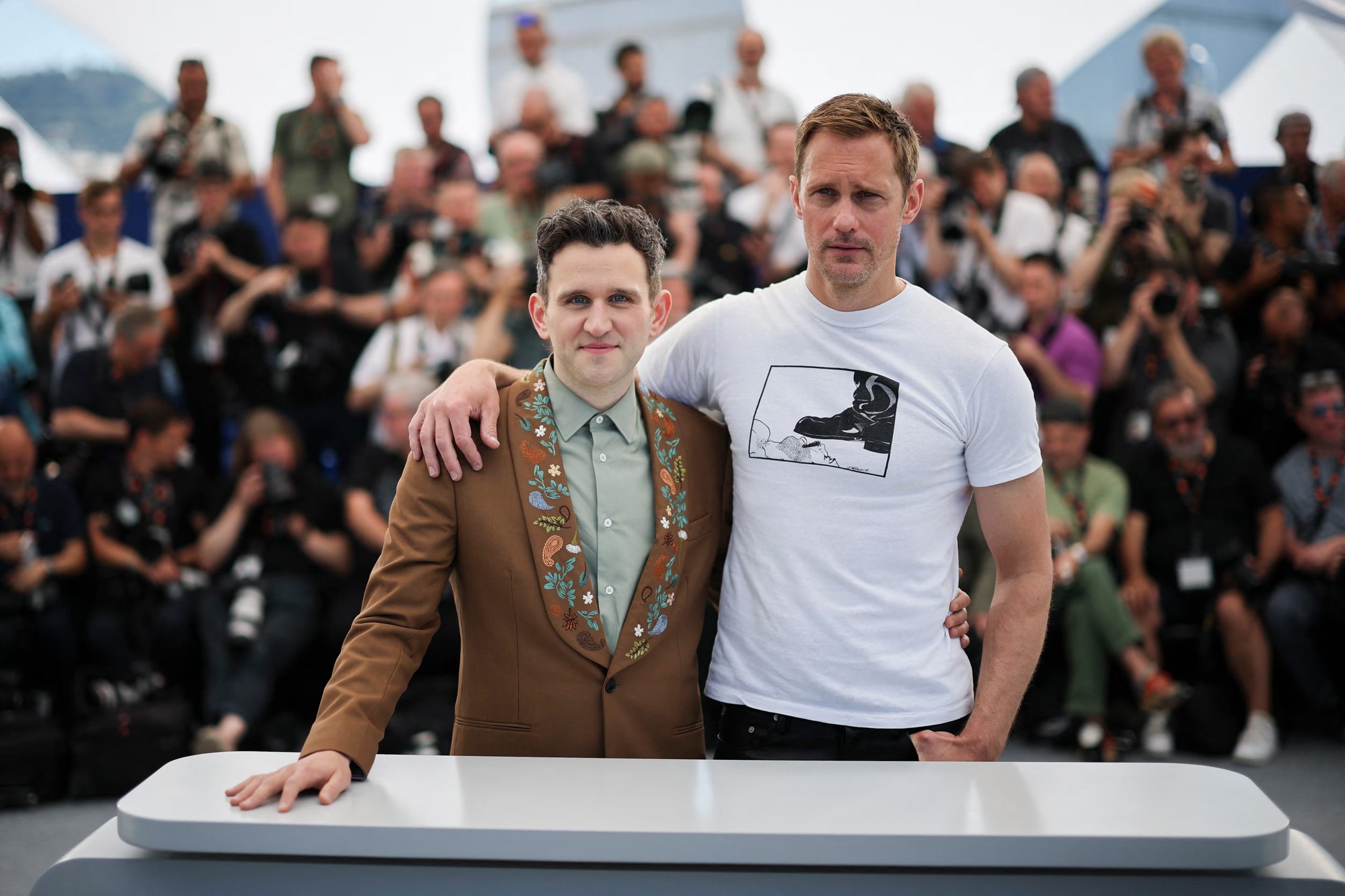 Alexander Skarsgard y Harry Melling durante el Festival de Cannes 2025. REUTERS/Sarah Meyssonnier