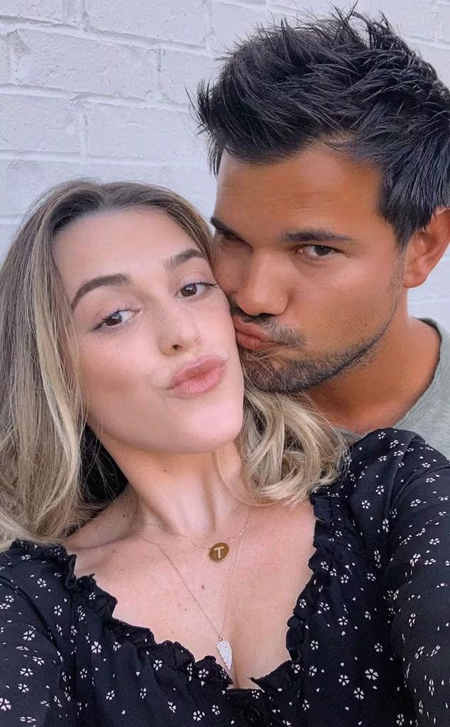 Taylor Lautner y su esposa han mantenido una relación cercana con sus seguidores en redes sociales.(Instagram)