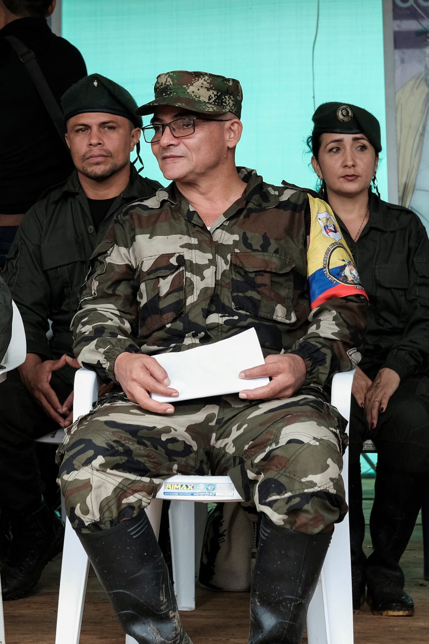 Nestor Gregorio Vera Fernandez, alias Ivan Mordisco, head of the Central General Staff of the FARC dissidents, attends a meeting with peasant communities in Yari, Colombia April 16, 2023. REUTERS/Mario Quintero NO RESALES. NO ARCHIVES