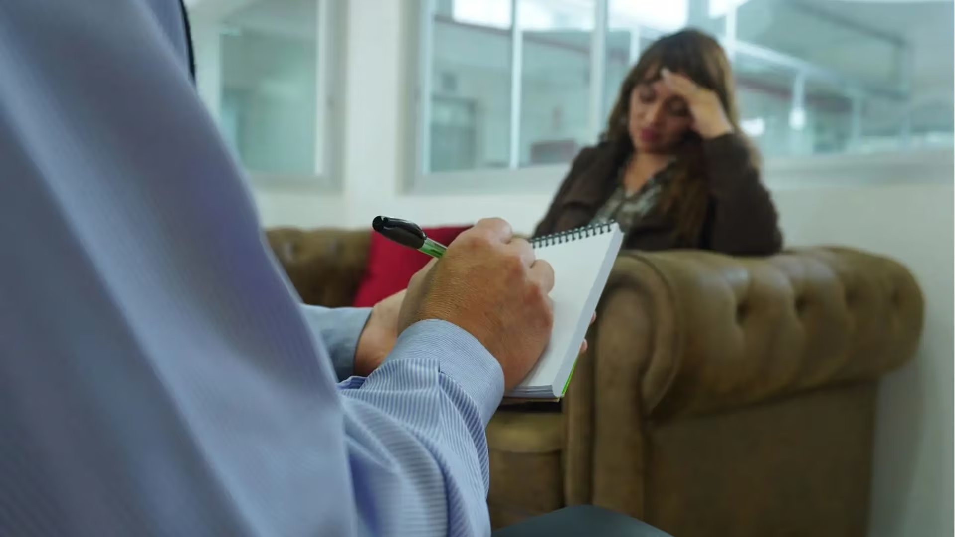 Estigma, pobreza y desinformación: las barreras que impiden acceder a atención psicológica en el país. (Foto: Agencia Andina)