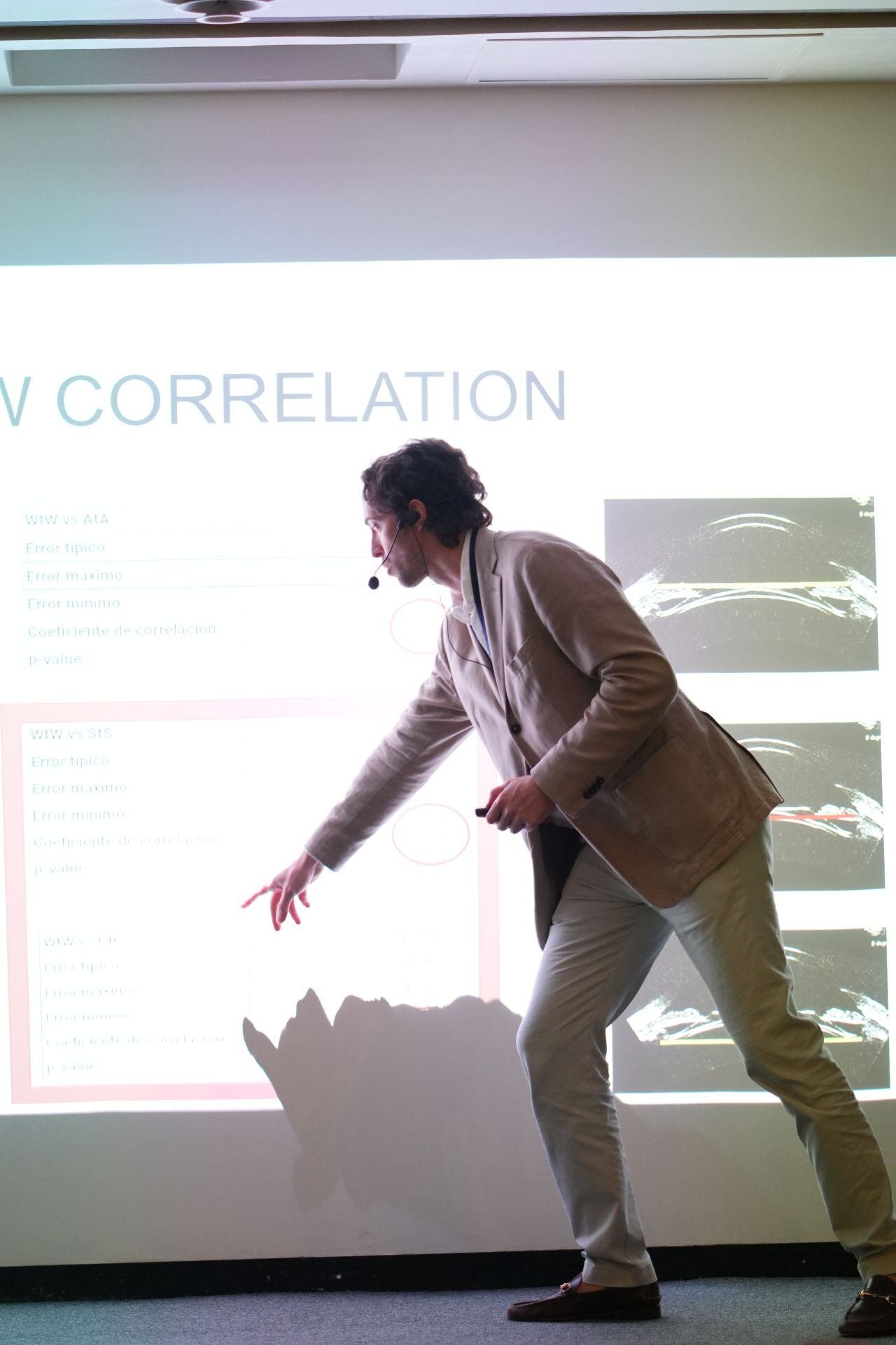 La integración de inteligencia artificial y macrodatos caracteriza la labor de Zaldivar al mejorar precisión y seguridad en cirugías oculares