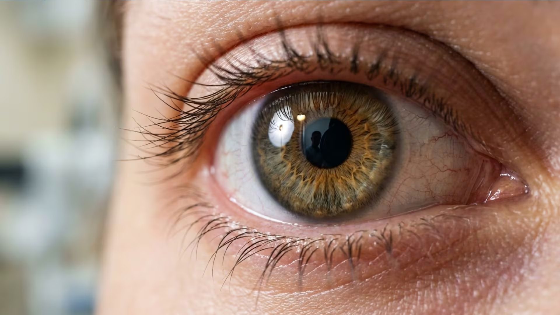 El estudio detecta la presencia de proteínas como la beta amiloide y la TDP-43 en la retina, lo que posibilita un diagnóstico precoz de Alzheimer y ELA (Poen)