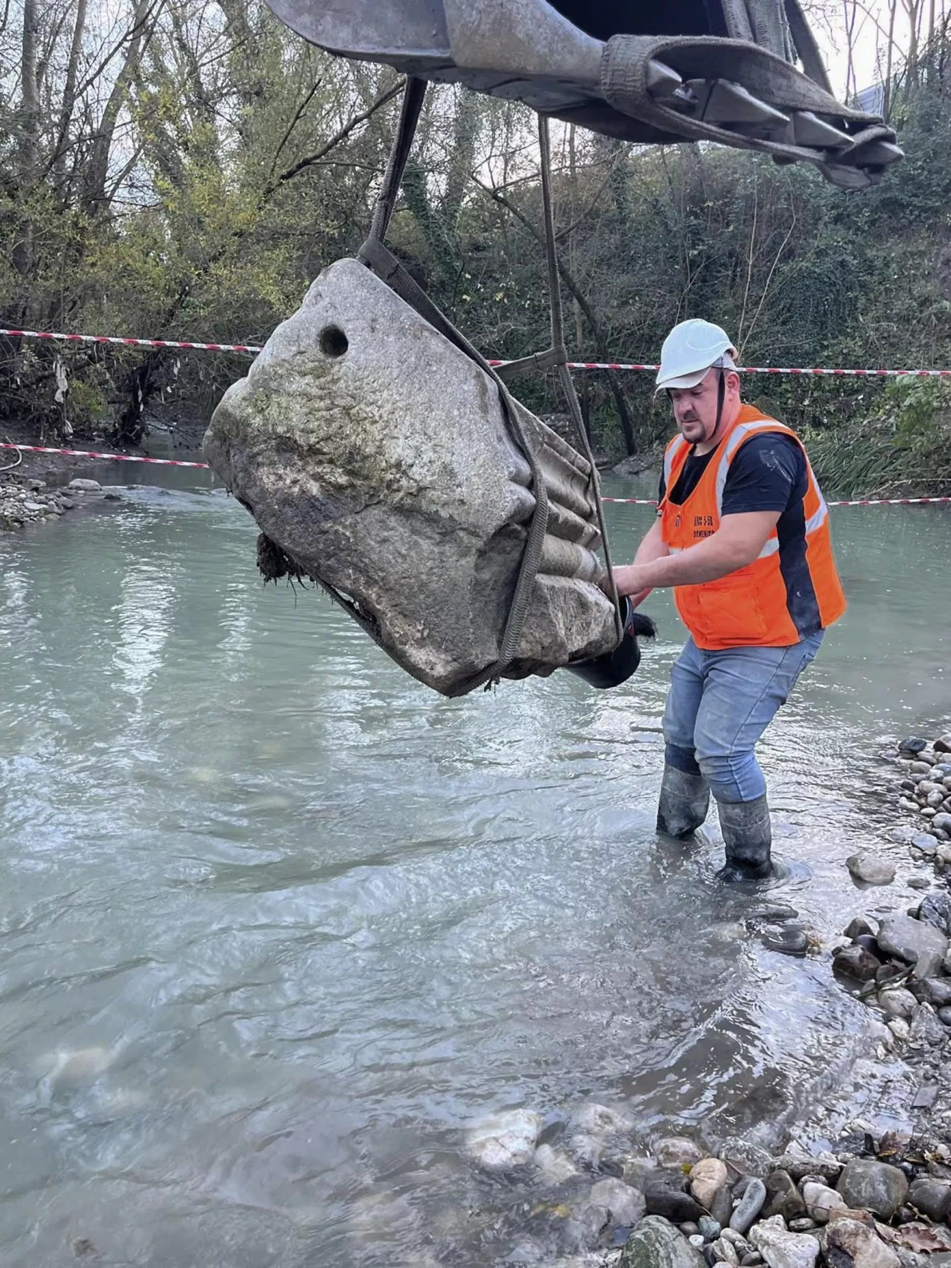 Los restos, ahora disponibles para visitas concertadas, permiten a los investigadores avanzar en la identificación del personaje enterrado, así como explorar el contexto social de la región durante el Imperio Romano. (EFE)