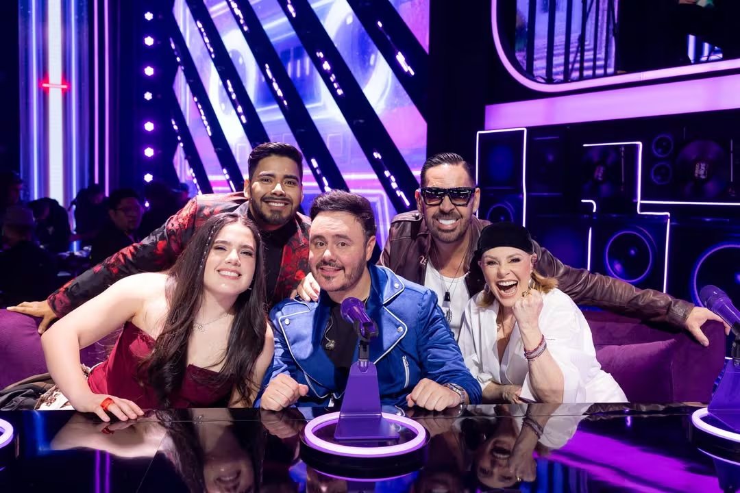 Camila Fernández, junto a Jorge y Ernesto D'Alessio y Mayte Lascurain, celebran el debut de la nueva temporada de 