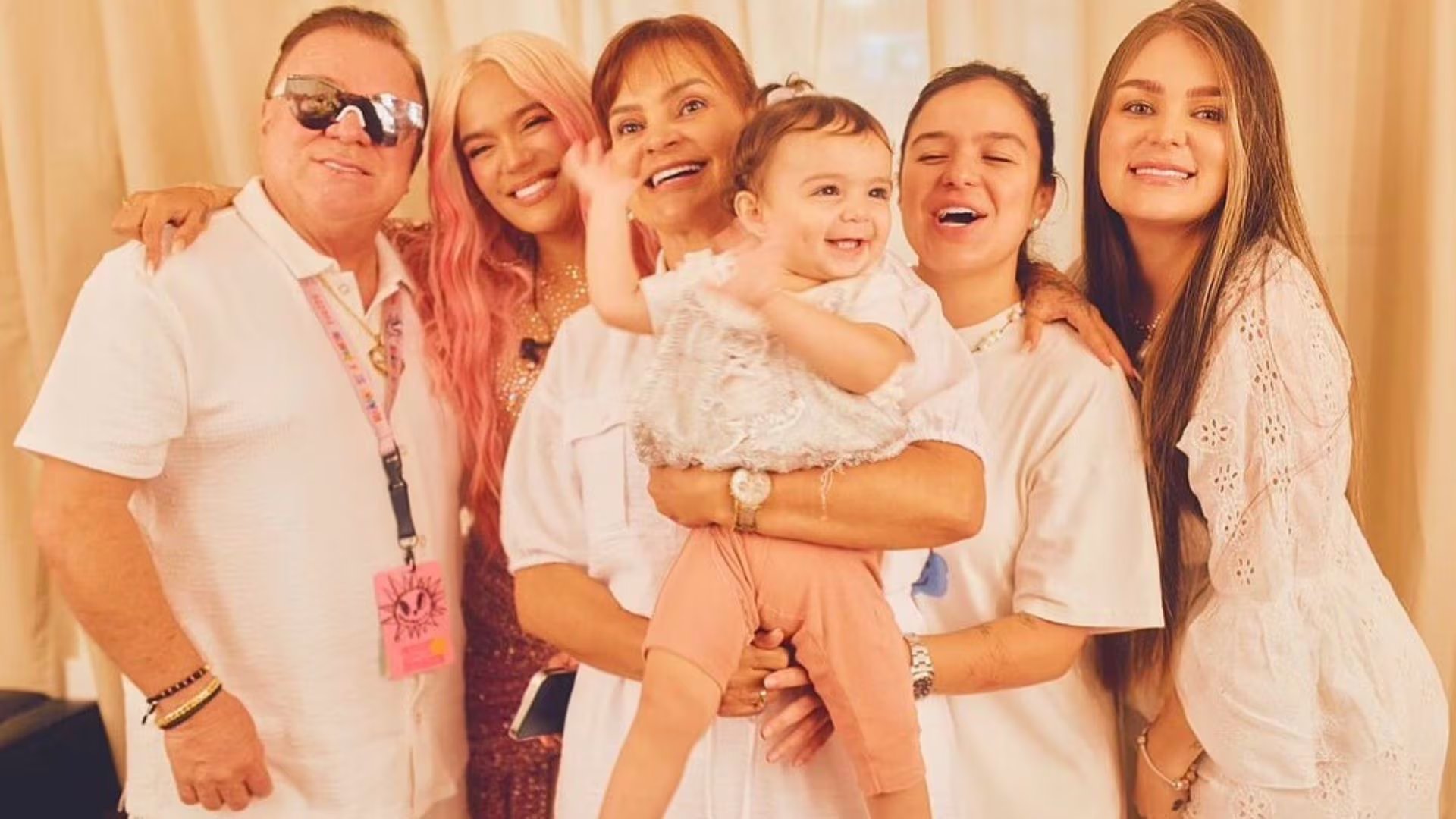 El caso ha generado debate en redes sociales y ha puesto de relieve la importancia de las redes de apoyo en momentos de crisis familiar - crédito @verogiraldonavarro/Instagram