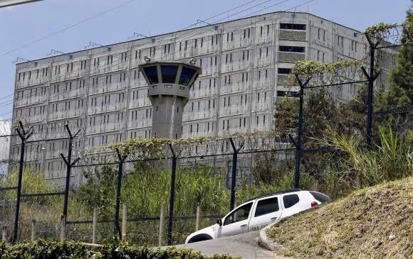 Funcionarios del Inpec que trabajan en la cárcel El Pedregal y los visitantes corren el riesgo de contagiarse con viruela del mono - crédito Colprensa