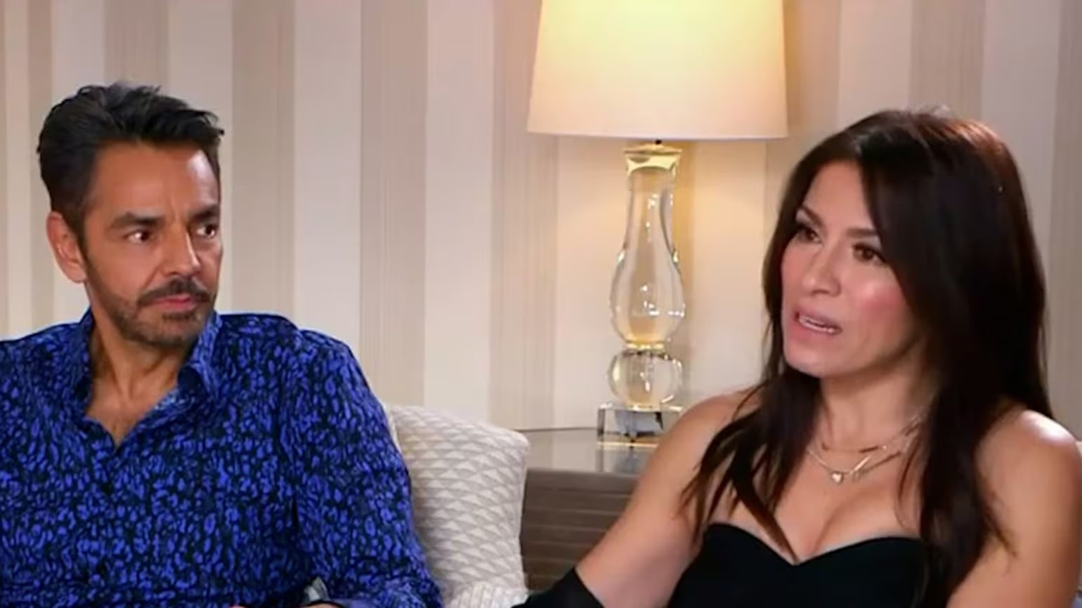 La cantante y actriz calificó de irresponsable que sitios publiquen el supuesto patrimonio de Eugenio Derbez y subrayó que divulgar ese tipo de información sobre cualquier famoso 