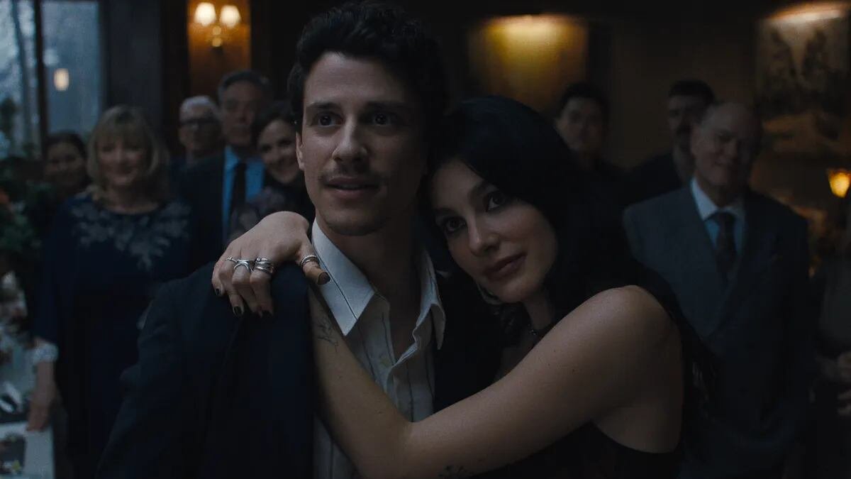 La serie se enfoca en cómo los personajes viven las situaciones extremas que deben enfrentar. (Captura de video)