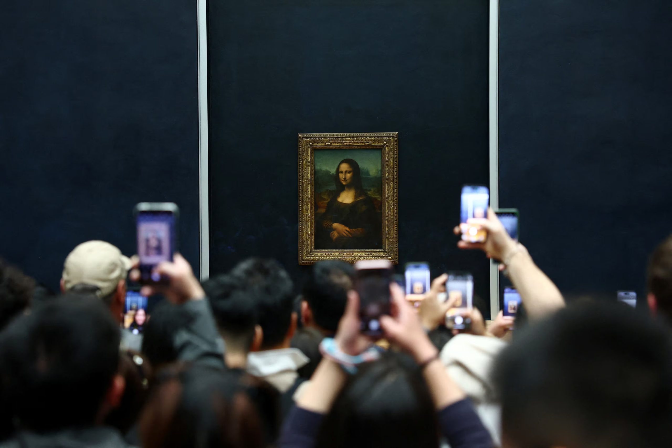 La desaparición de la Mona Lisa durante casi tres años transformó su imagen en símbolo global gracias a la cobertura mediática y al interés cultural - REUTERS/Gonzalo Fuentes