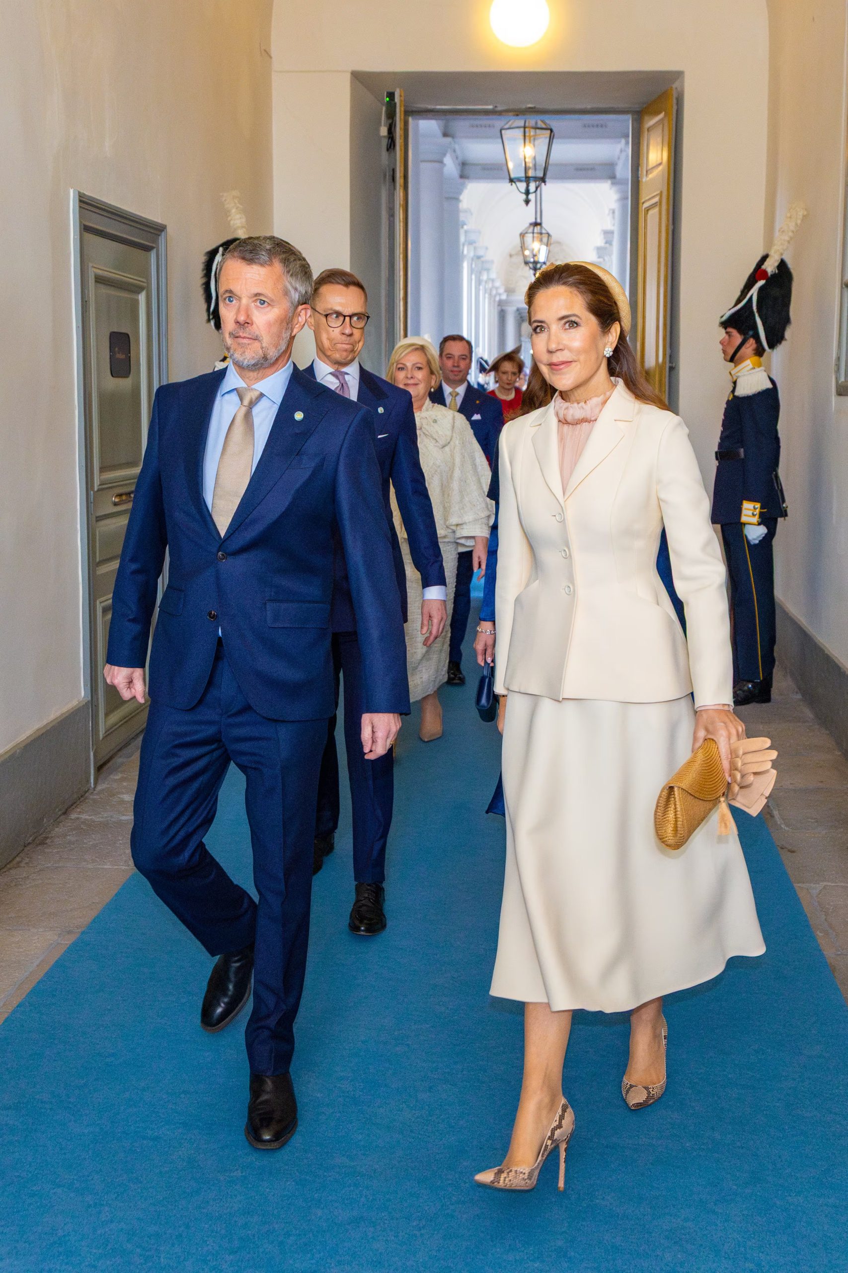 Los Reyes Federico X y Mary de Dinamarca en el cumpleaños del rey Carlos Gustavo de Suecia (Grosby)