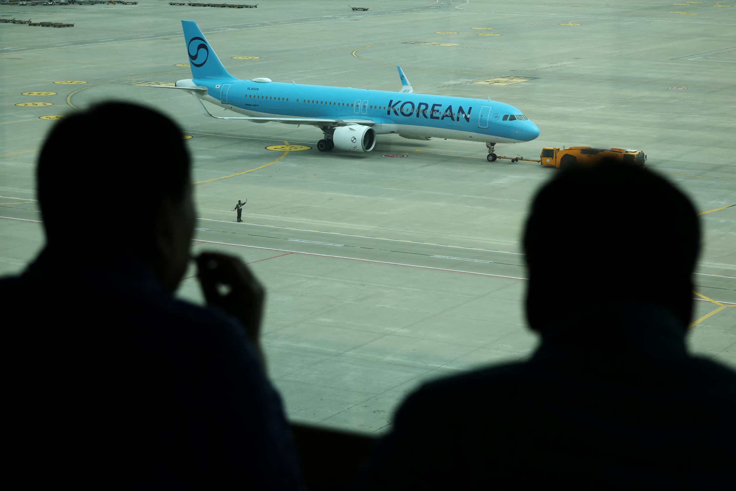 Otros aeropuertos también utilizan robots; en el Aeropuerto Internacional de Incheon en Seúl, el robot Airstar funciona como asistente de navegación automatizado. REUTERS/Kim Hong-Ji