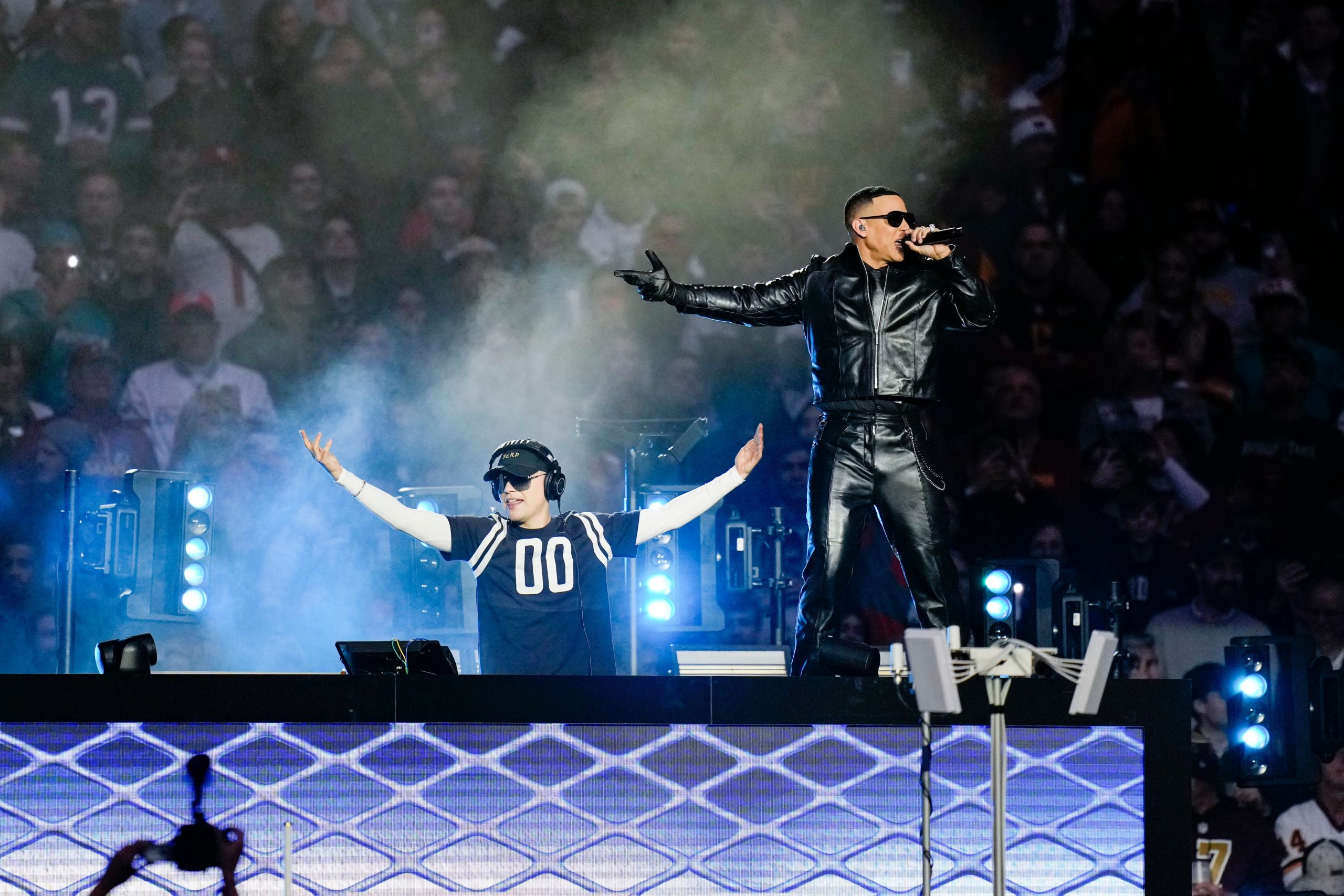 Daddy Yankee pondrá a bailar a los latinos con su lanzamiento de la canción oficial de la Copa Mundial de Fútbol 2026 - crédito Ben Liebenberg/NFL