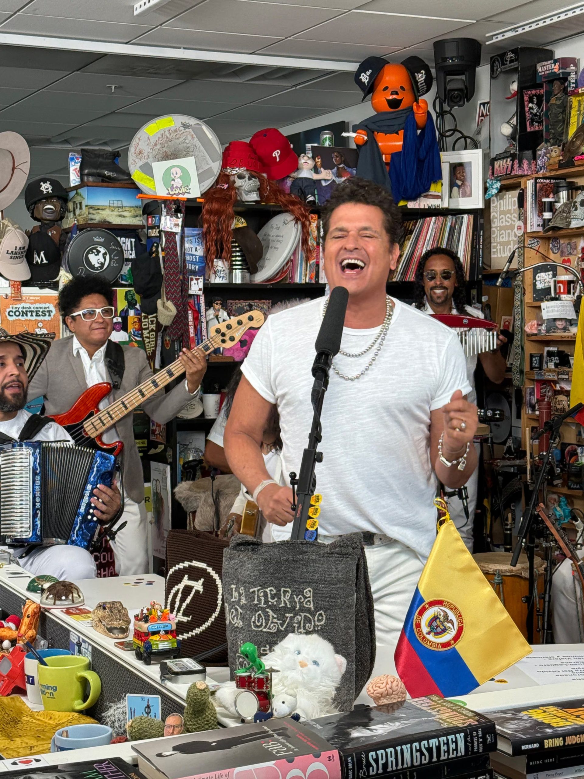 El Tiny Desk de Carlos Vives: raíces, familia y mucha emoción en el escenario de NPR Music - crédito cortesía Carlos Andres Valencia