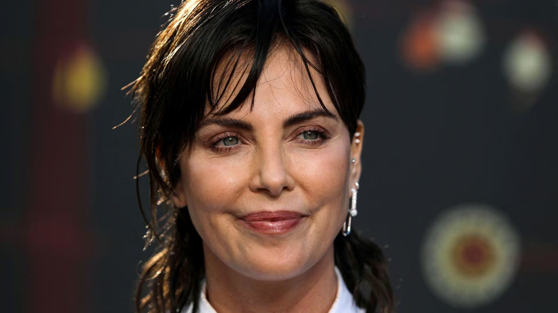 Según Theron, su padre disparó a la puerta de acero antes de morir, lo que demostró la gravedad de la situación (REUTERS/Aude Guerrucci)