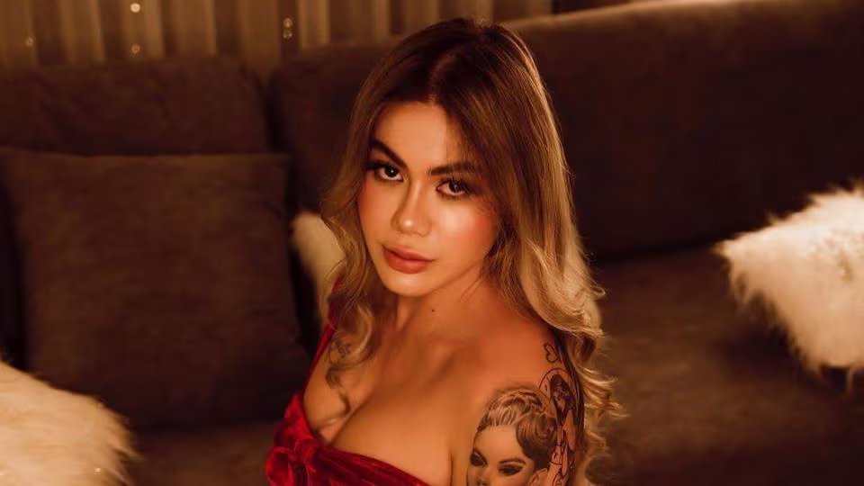 Cossio aclaró que se siente más saludable y que los cambios en su cuerpo son resultado de una rutina de ejercicio y alimentación consciente - crédito @soycintiacossio/Instagram