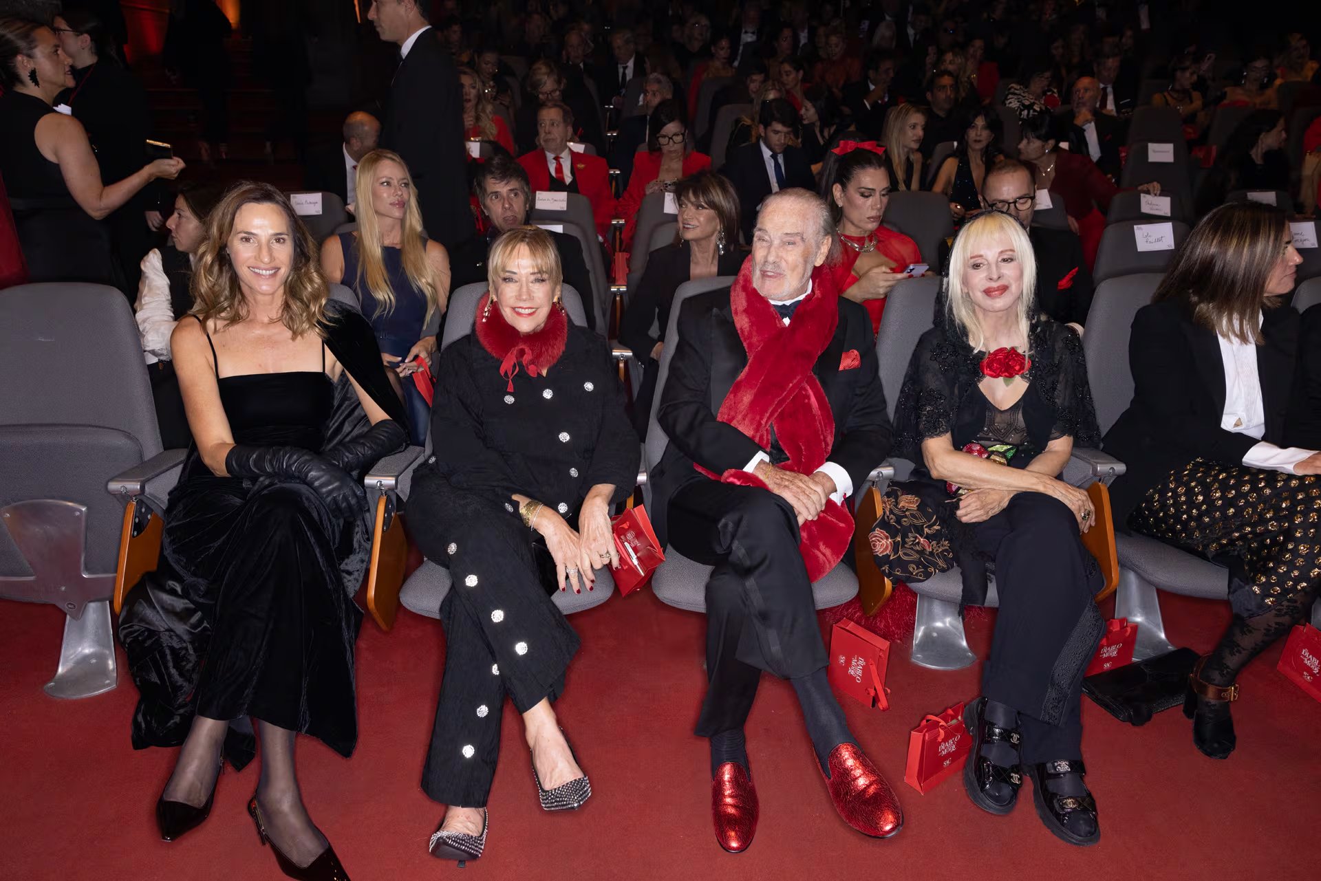 Lara Bernasconi, Marcela Tinayre, Gino Bogani y Nacha Guevara