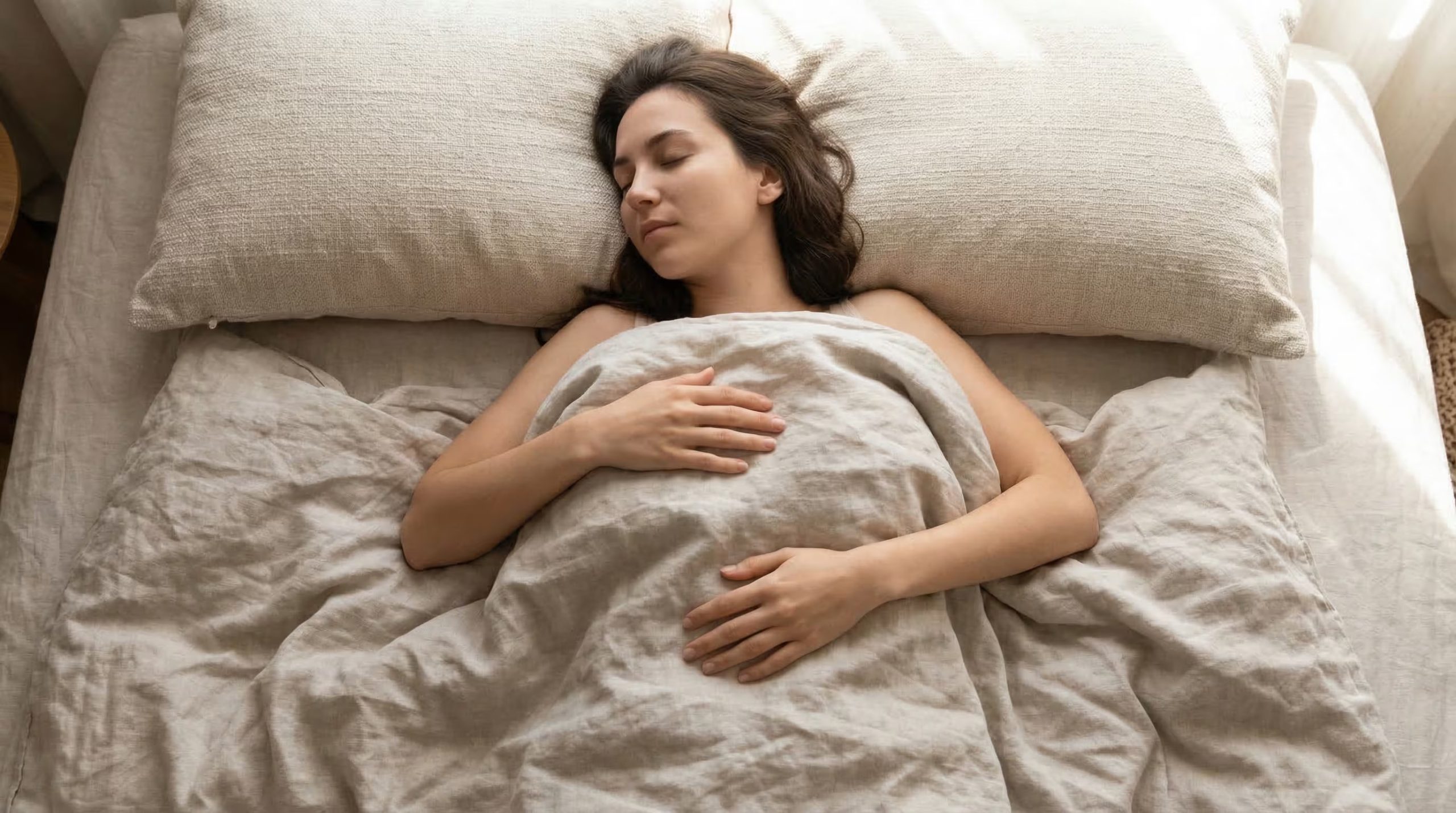 Expertos destacan los vínculos entre la postura para dormir y la personalidad, según un informe del Daily Mail - (Imagen Ilustrativa Infobae)