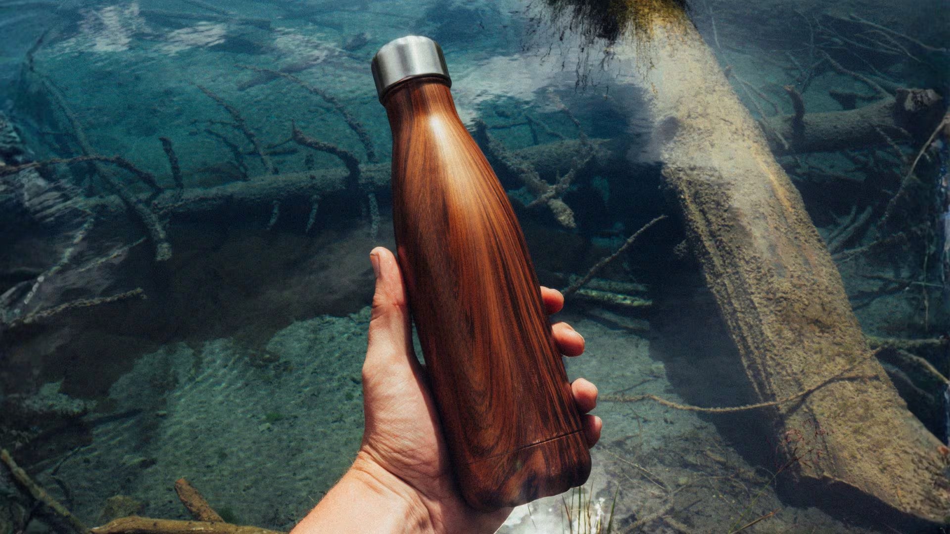 Una botella reutilizable (Canva)