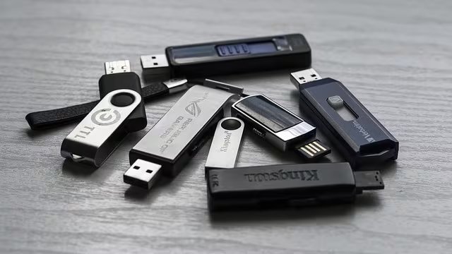 Las memorias USB también pueden ser convertidas en un portafolio de aplicaciones portátiles. (ESET)
