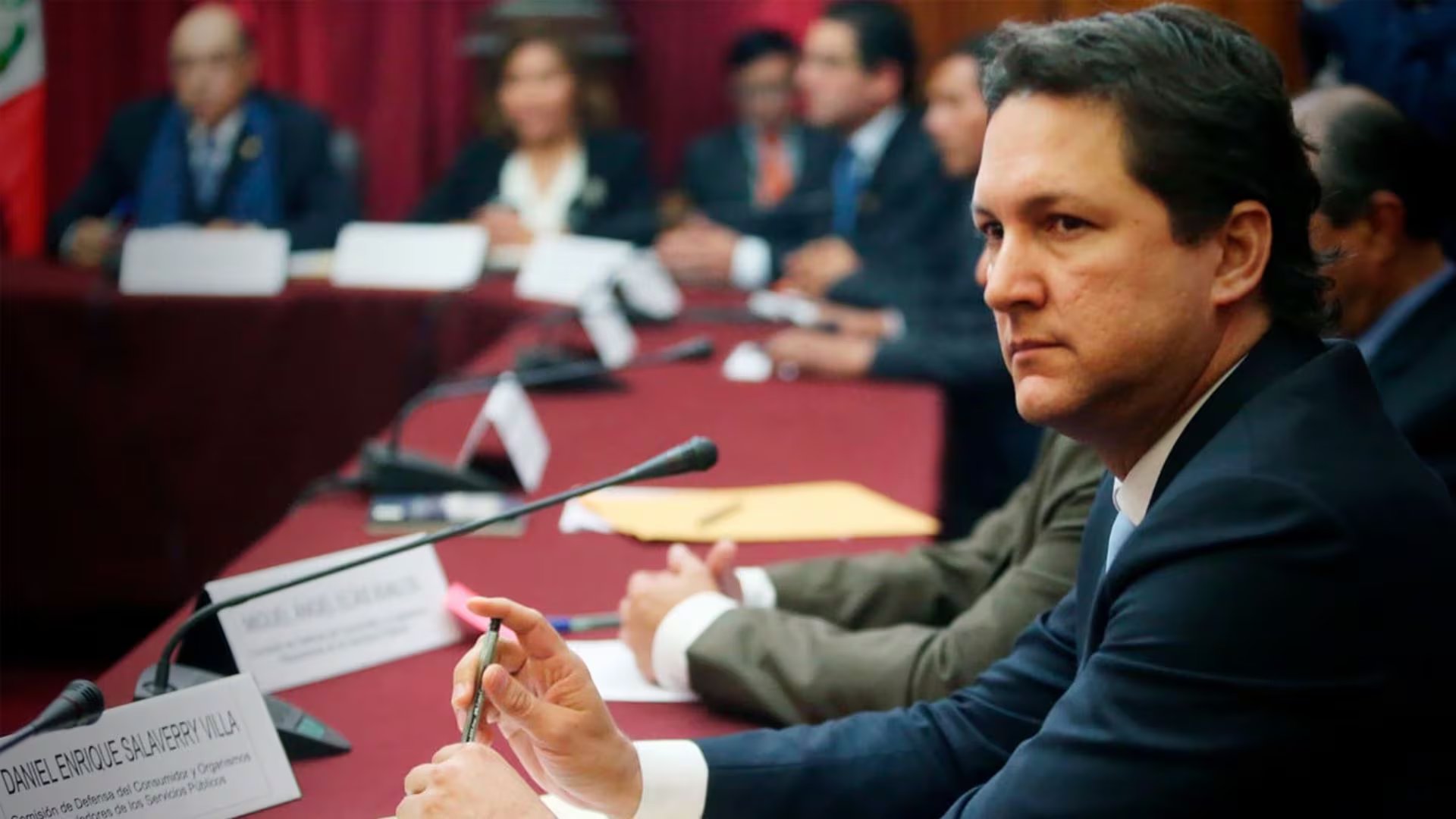 Salaverry ha denunciado públicamente el financiamiento de las campañas de Keiko Fujimori por grandes compañías, incluyendo empresas implicadas en corrupción, y la devolución de favores a través de leyes desde el Congreso