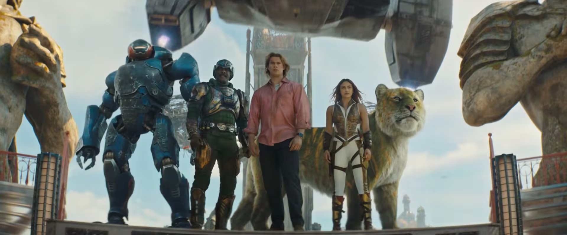 Amos del Universo destaca por sus efectos especiales de última generación, paisajes devastados y una narrativa que equilibra humor, acción y desarrollo de personajes (YouTube: Amazon MGM Studios)