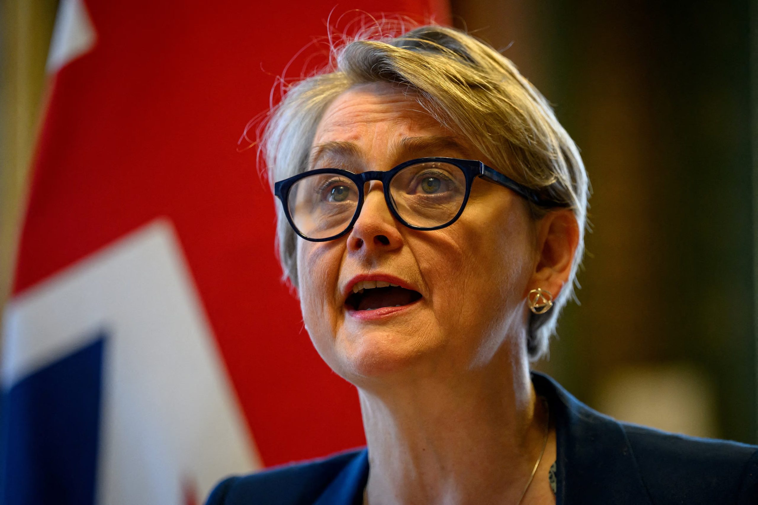 La secretaria del Interior del Reino Unido, Yvette Cooper (REUTERS)