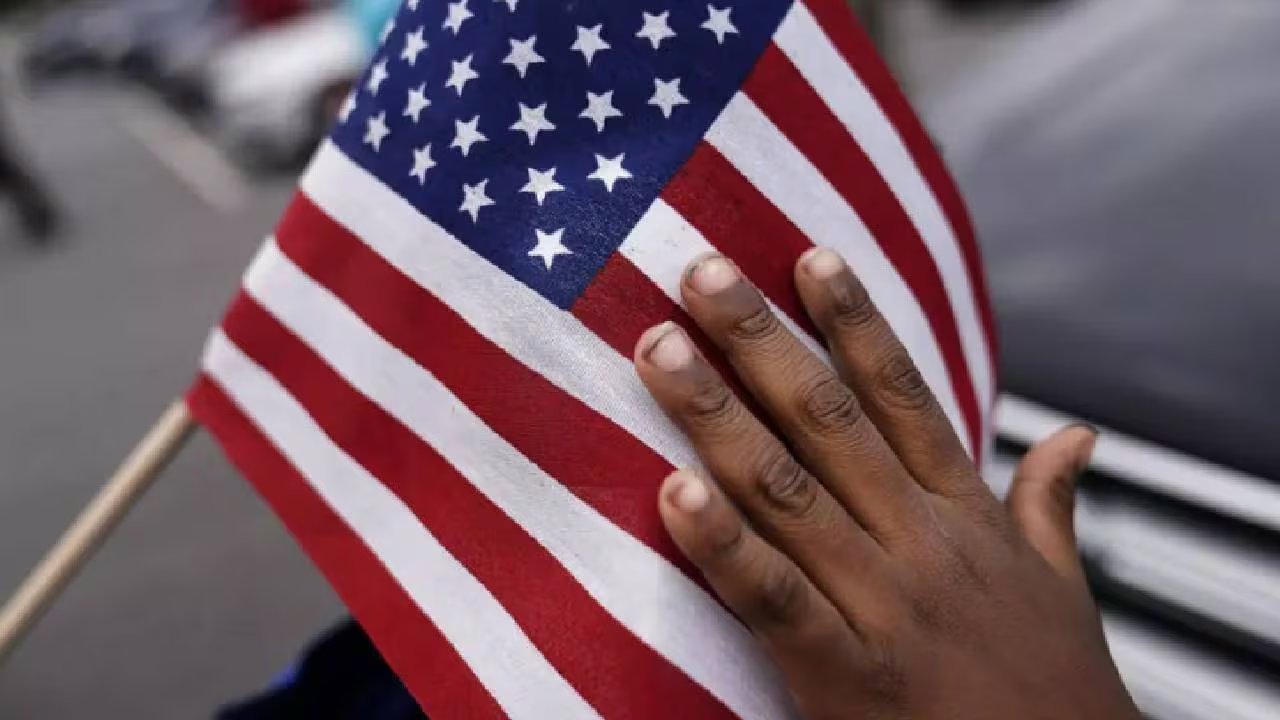 En caso de ser liberado, el criminal sería deportado a Colombia - crédito Brynn Anderson/AP