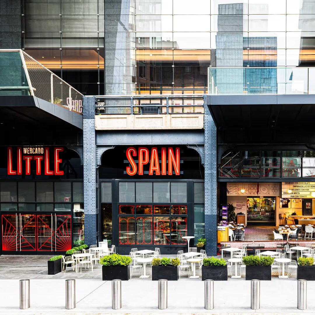 Exterior de Mercado Little Spain, en Nueva York (Facebook)