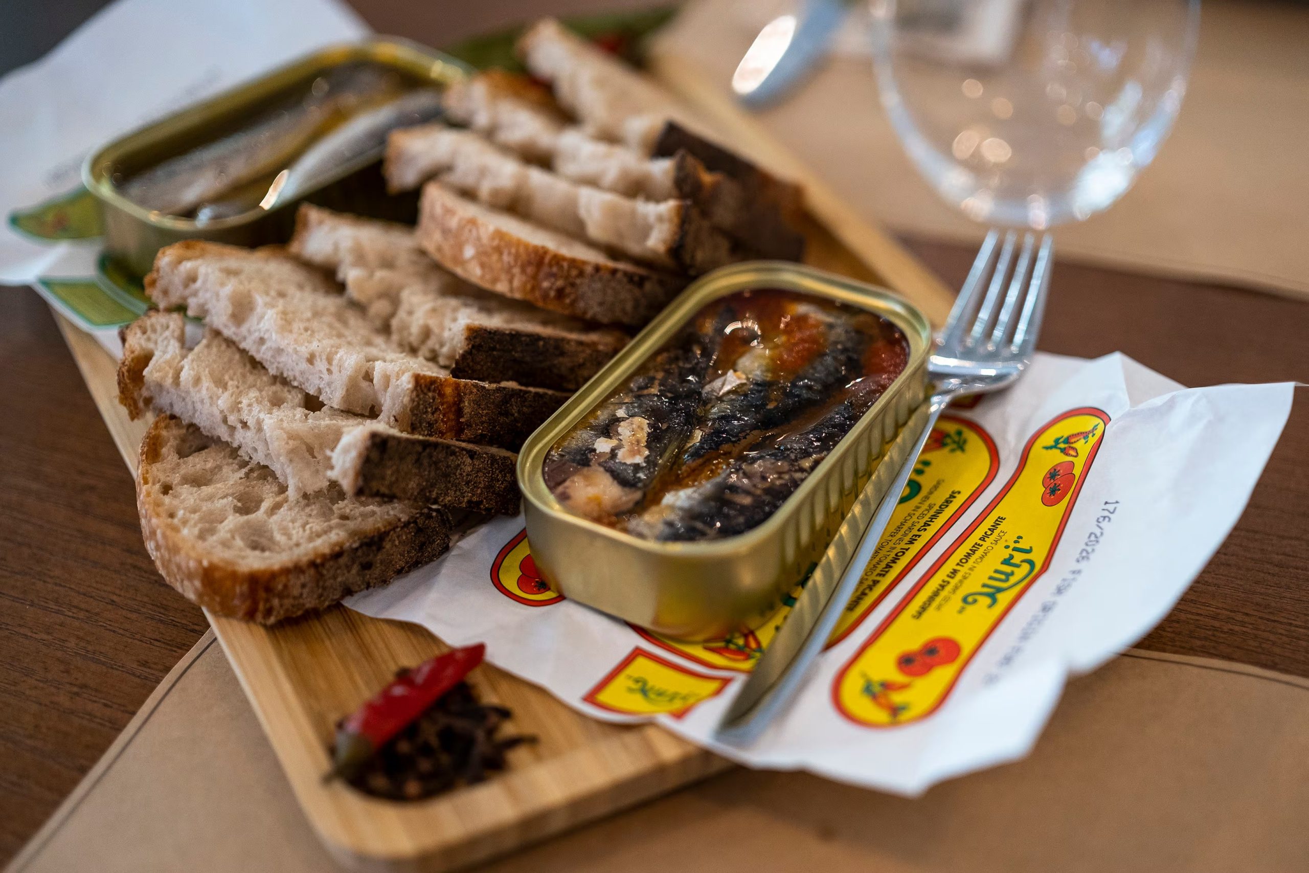 Las sardinas presentan bajos niveles de mercurio, siendo una alternativa segura frente a pescados como el atún o el pez espada (Daniel Rodrigues/The New York Times)