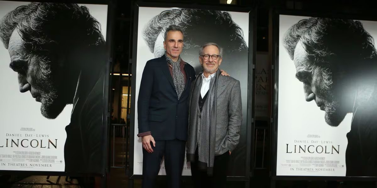 La interpretación de Day-Lewis en Lincoln le valió su tercer premio Óscar y estableció un referente en la carrera de Spielberg (IMDb)