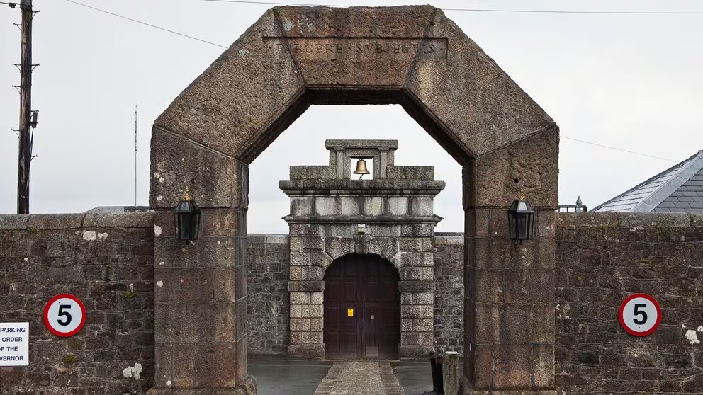 Ubicada en Devon, Dartmoor es una cárcel conocida por sus estrictos regímenes y sorprendentes historias de fugas exitosas que llamaron la atención (IMAGEN DE ARCHIVO)