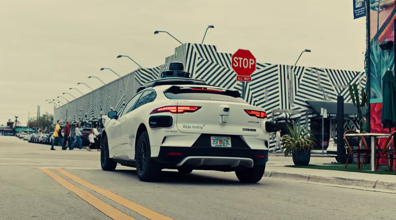 Florida se consolida como laboratorio clave de movilidad autónoma al liderar la integración de inteligencia artificial en el transporte urbano estadounidense (Waymo)