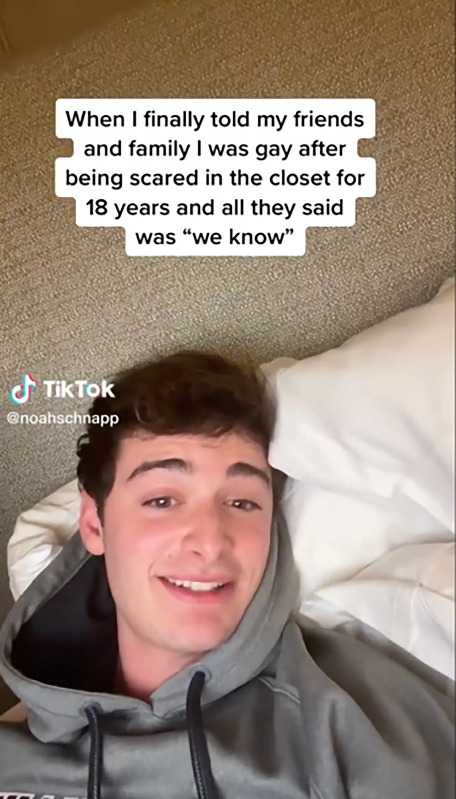 “Supongo que soy más similar a Will de lo que pensaba”, escribió Schnapp tras salir del clóset. (Capturas de Instagram)