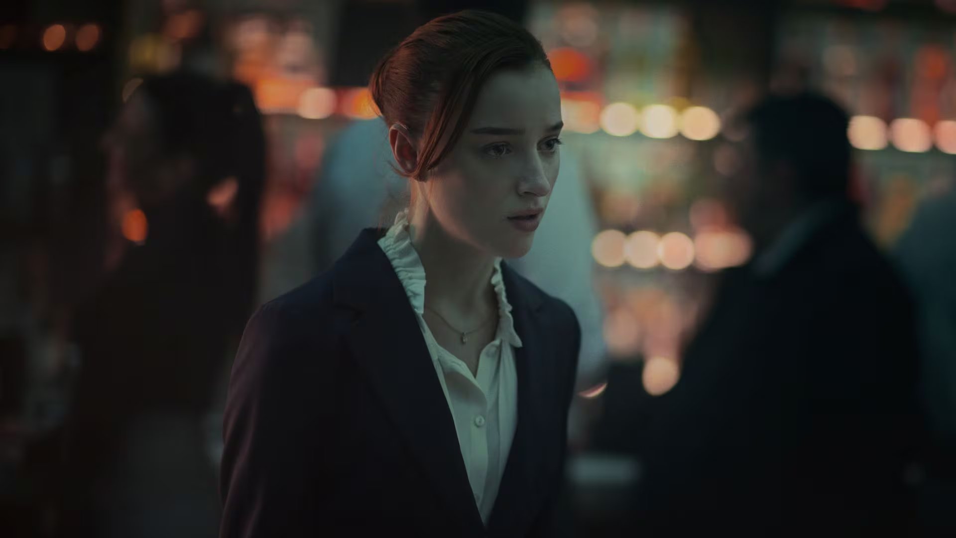 Imagen de Phoebe Dynevor en 'Juego limpio'. (Netflix)