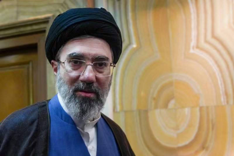 El nuevo líder supremo de Irán, Mojtaba Khamenei (REUTERS)