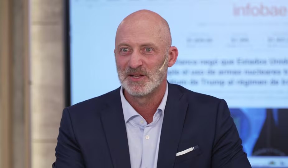 El biólogo Estanislao Bachrach advierte que la hiperconectividad y el estrés crónico reducen la calidad de vida y afectan la salud cerebral (Infobae en Vivo)