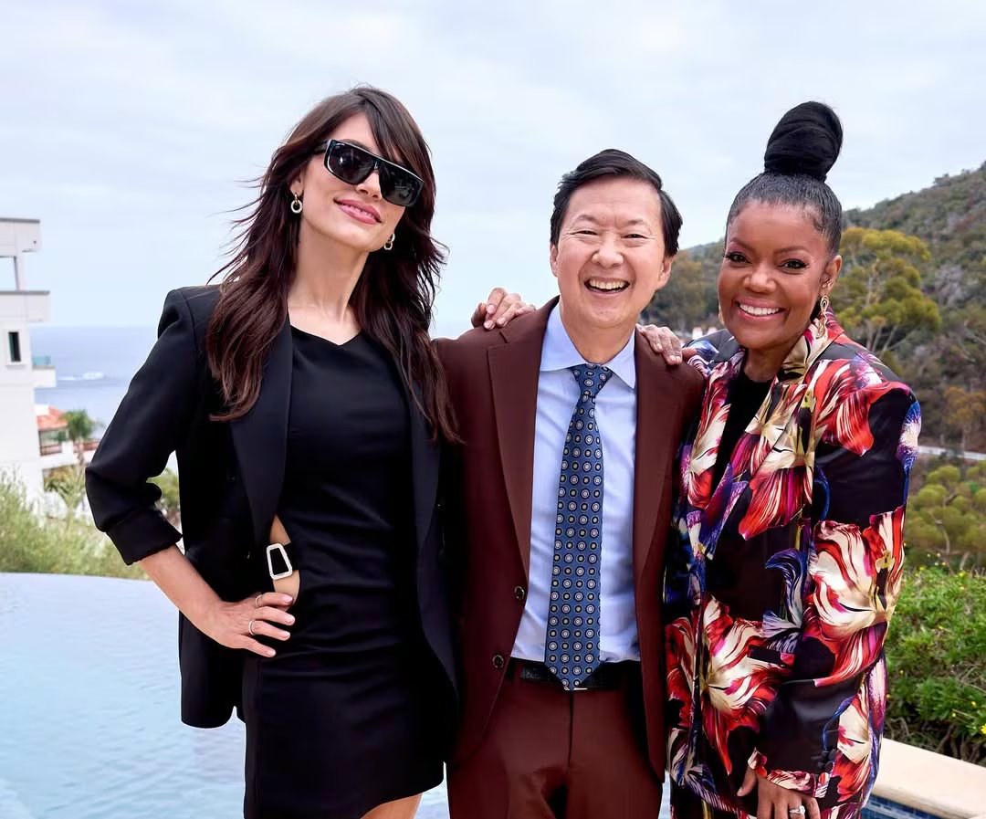 Eva junto a los actores Ken Jeong e Yvette Nicole Brown, conocidos por su participación en Community (Instagram)