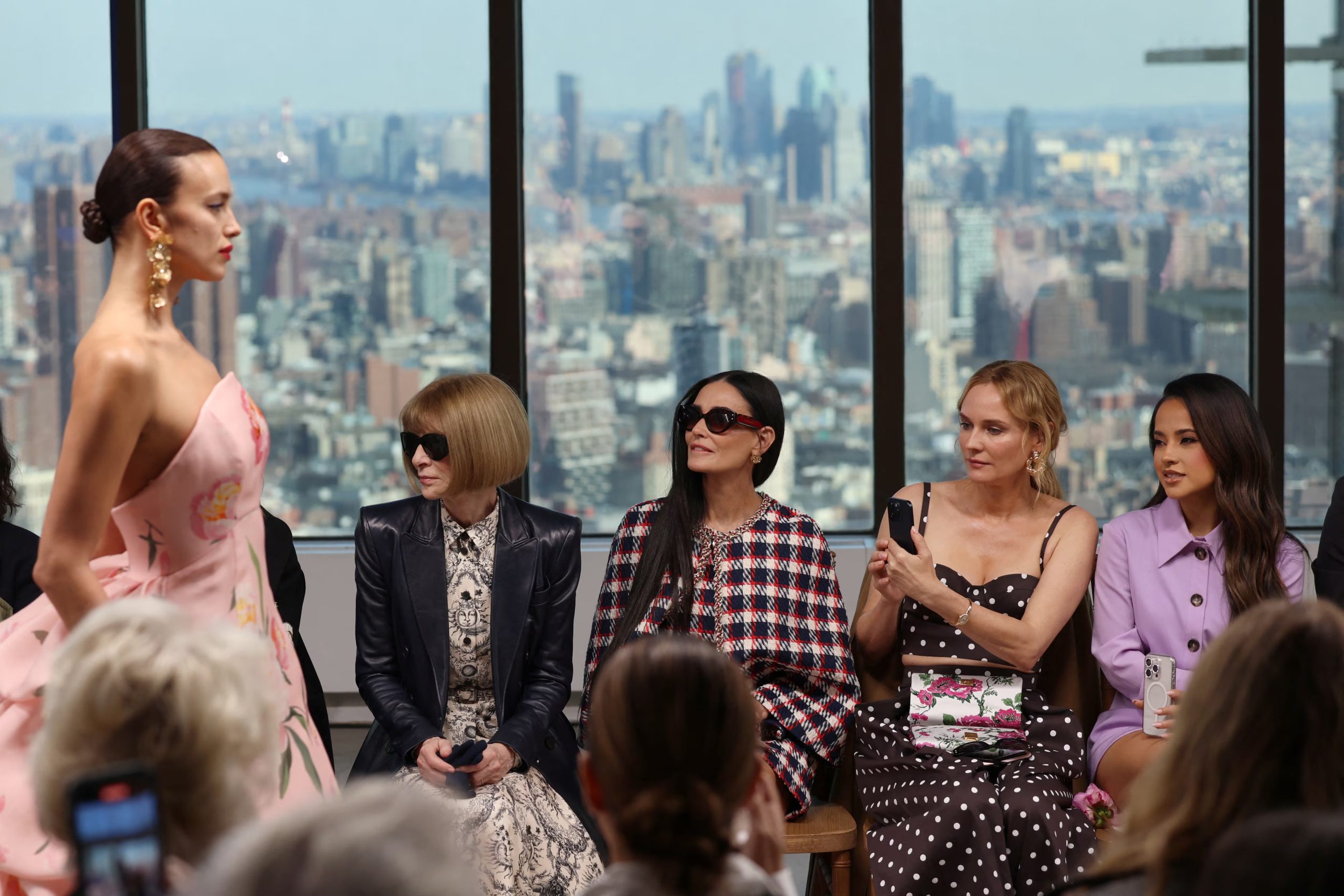 Anna Wintour exigue que todos en las oficinas de Vogue estén siempre presentables 
REUTERS/Andrew Kelly