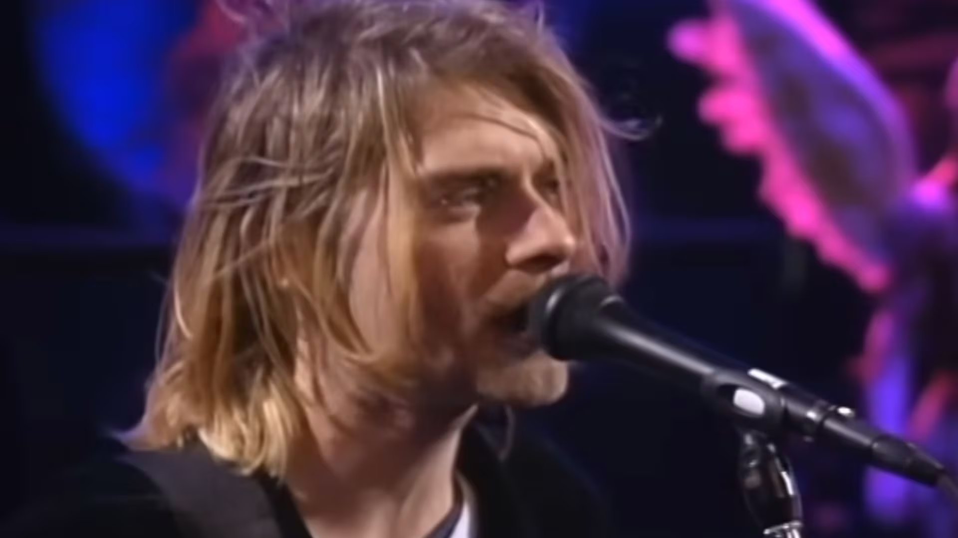 Daily Mail difundió nuevas revelaciones sobre presuntas fallas en la investigación policial del caso Cobain. (YouTube/Captura)