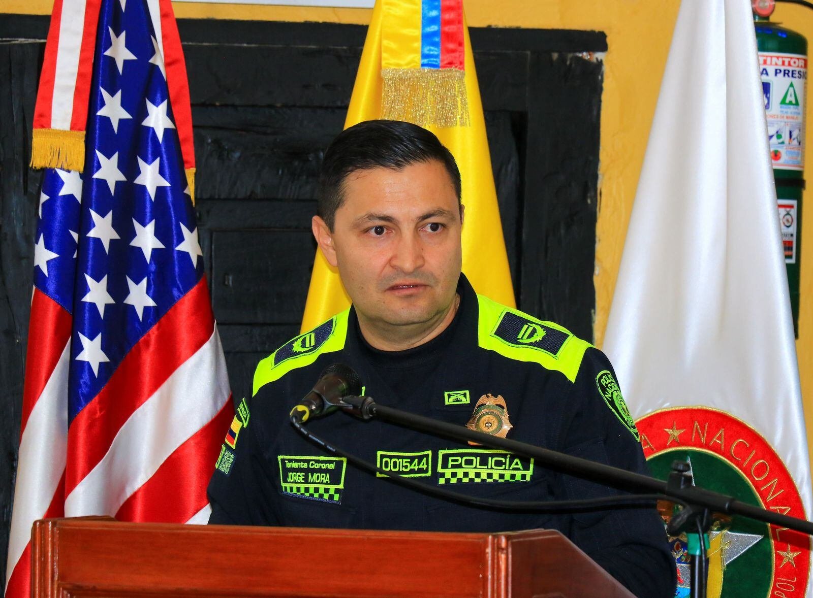 Mora Cortés denunció que la Policía Nacional nunca le brindó las condiciones de seguridad necesarias para él ni para su familia, pese a las solicitudes formales realizadas antes de su retiro - crédito crédito cortesía Tc. Jorge Mora