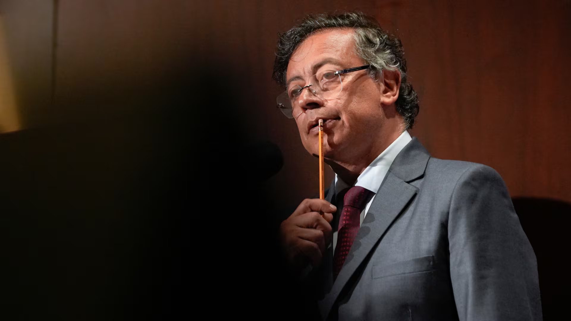 El experto indicó que solo la Procuraduría puede sancionar o destituir a alcaldes, con control judicial - crédito Andrea Puentes/Presidencia