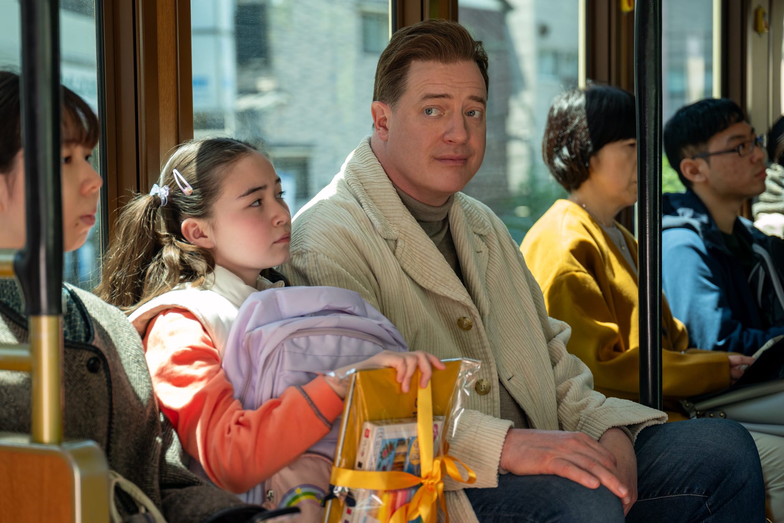 Brendan Fraser interpreta a un actor que trabaja haciéndose pasar por familiar de otras personas. (Searchlight Pictures) 
